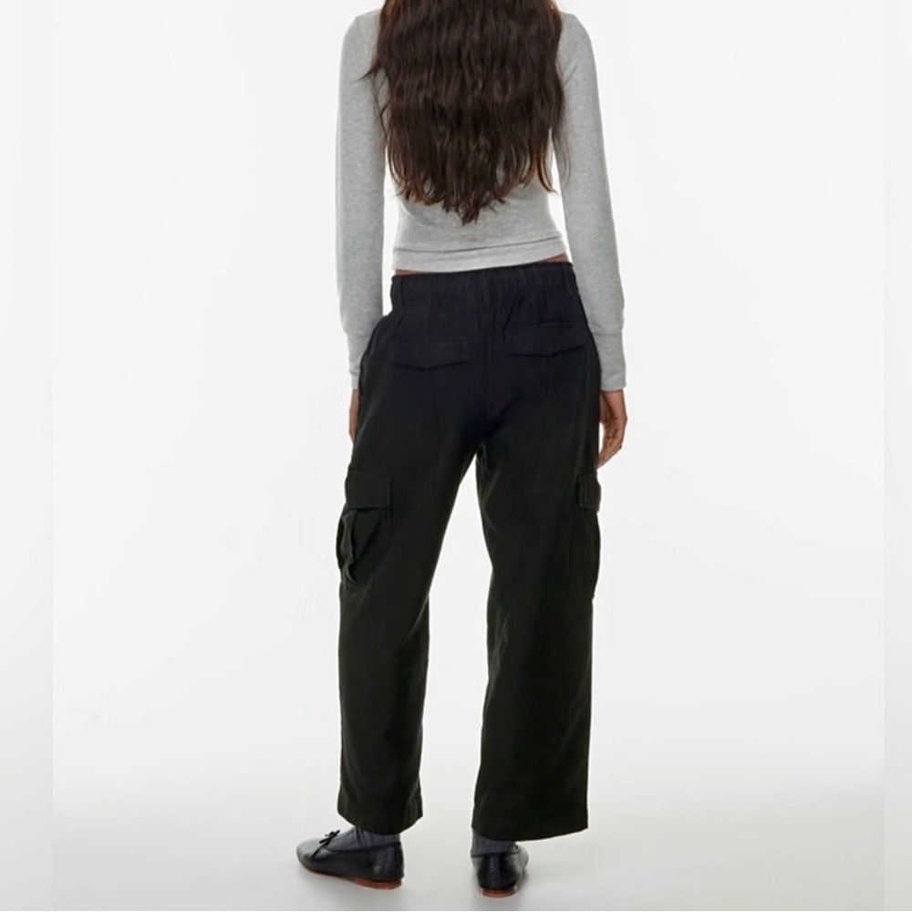 Aritzia Wilfred Free Gaia Cargo Pants // Black // Size 8 // NWT - Picture 4 of 14
